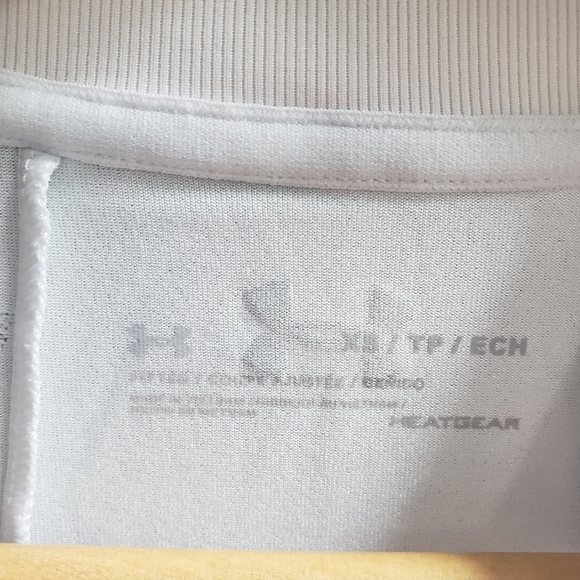 New Under Armour t-shirt - Picture 6 of 6
